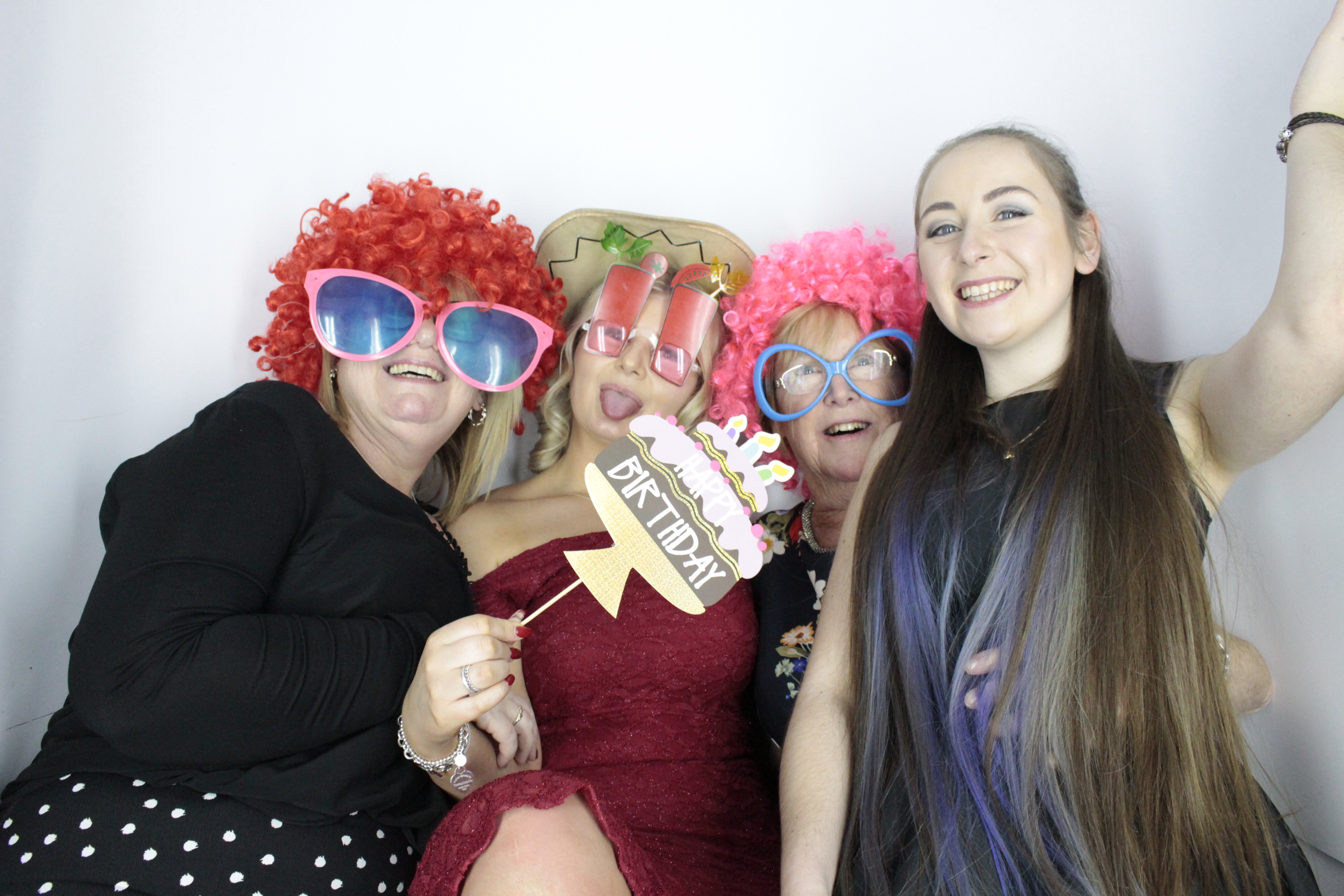 Chlöe’s 21st | View more photos from the event at gallery.myphotoboothexperience.co.uk/u/MyPhotoBoothExperienceLtd/Chlöe’s-21st